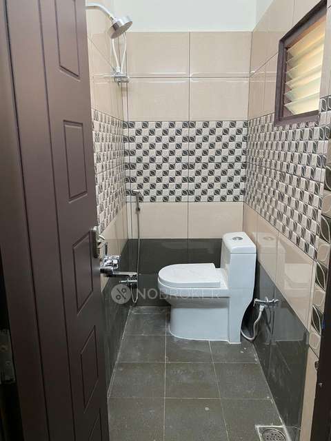 3 BHK Flat In Murugan Flats For Sale  In Korattur