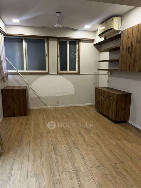 3 BHK Flat In Siddhivinayak Tower Chsl, Borivali West For Sale  In Borivali West