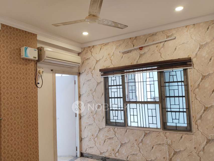 3 BHK Flat In Gayatri Kamakshi Apartments For Sale  In Durgabai Deshmukh Colony, Amberpet