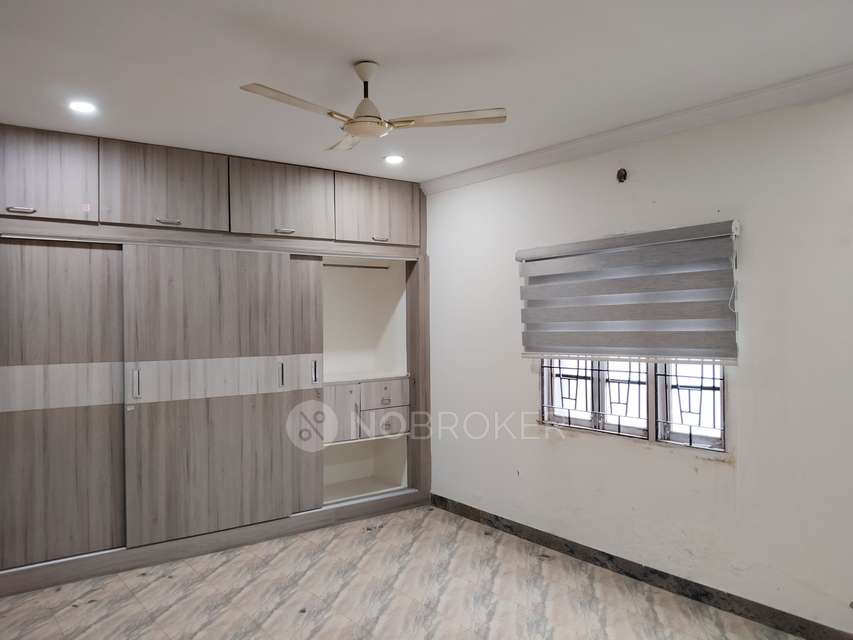 3 BHK Flat In Gayatri Kamakshi Apartments For Sale  In Durgabai Deshmukh Colony, Amberpet