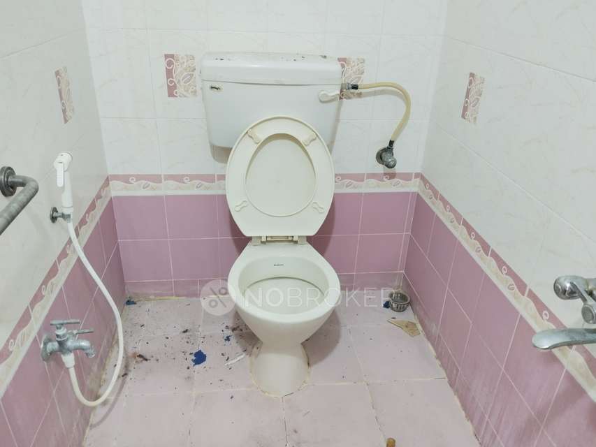 3 BHK Flat In Gayatri Kamakshi Apartments For Sale  In Durgabai Deshmukh Colony, Amberpet