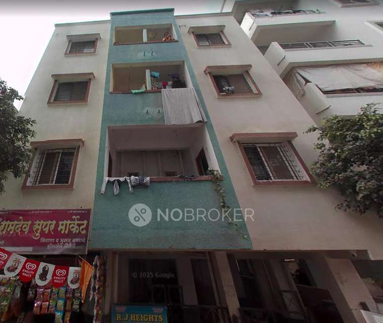 4+ BHK Flat In R J Heights  For Sale  In Handewadi