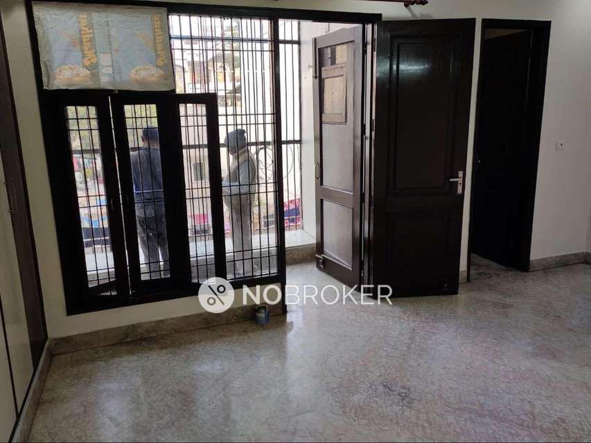 4 BHK Flat For Sale  In Punjabi Bagh