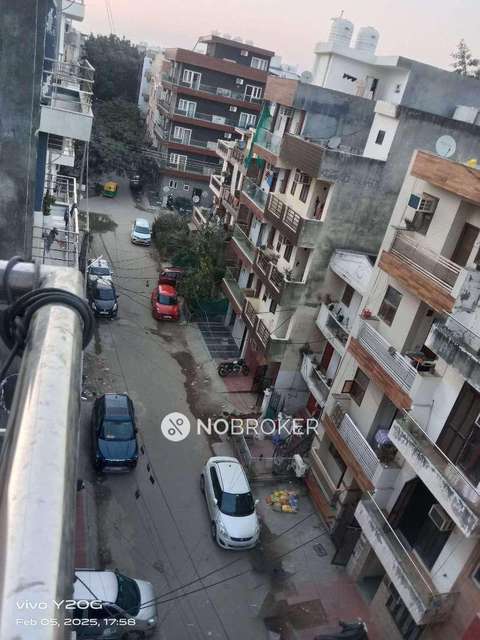 2 BHK Flat In Builder Flloor for Rent  In Govindpuri