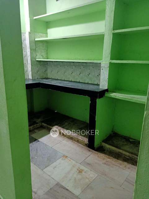 4+ BHK Flat For Sale  In Kondapur