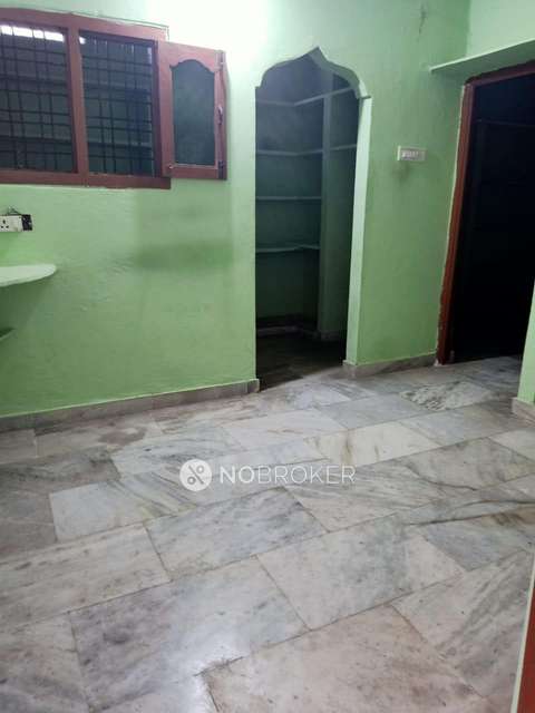 4+ BHK Flat For Sale  In Kondapur