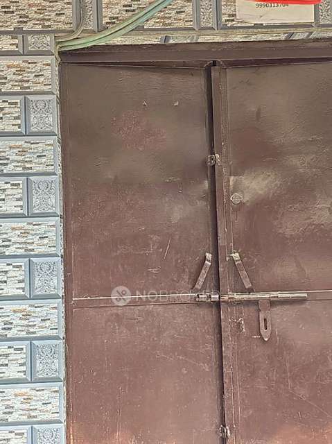 Godown/Warehouse in Sultanpuri, Delhi for sale 