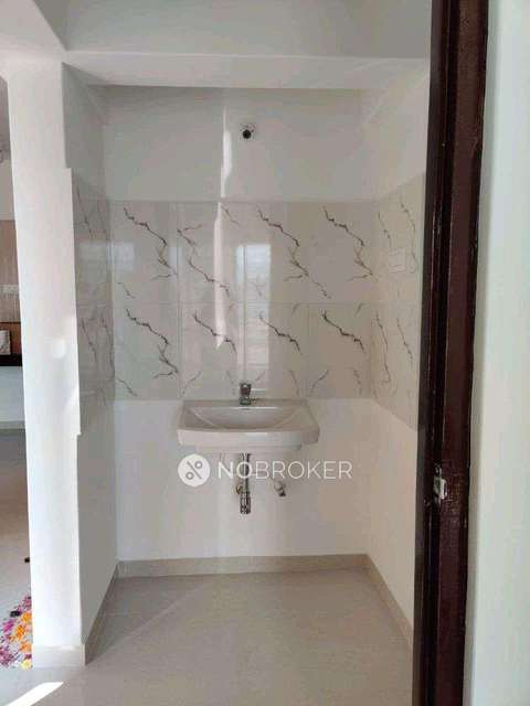 2 BHK Flat In Ganga Fernhill For Sale  In Mohammed Wadi