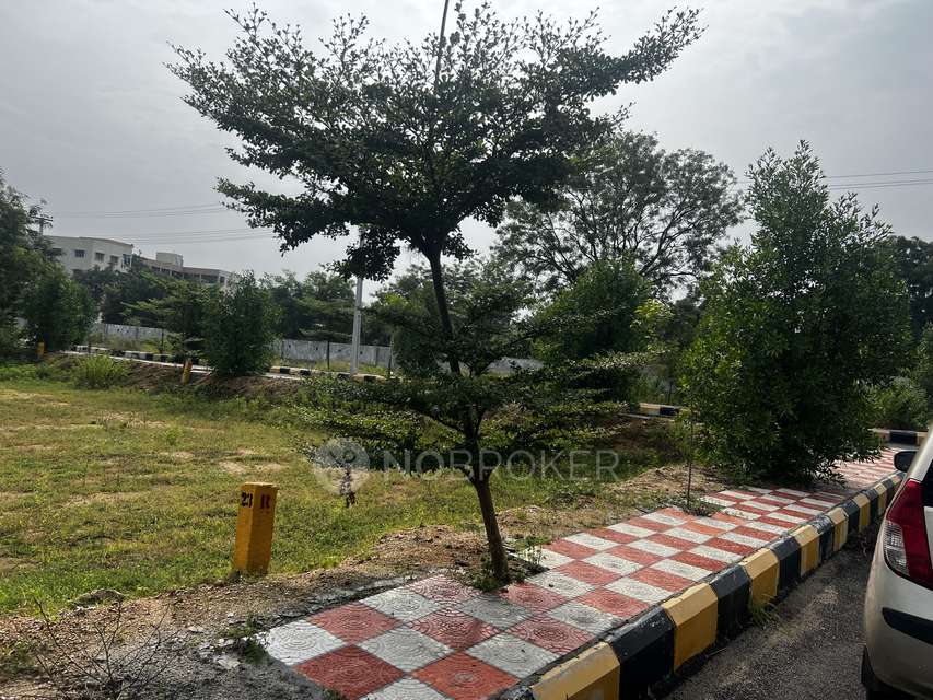 Plot For Sale  In Gunrock Valley In Keesara