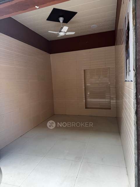 Shop in Okhla, Delhi for Rent 