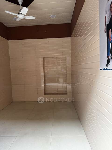 Shop in Okhla, Delhi for Rent 