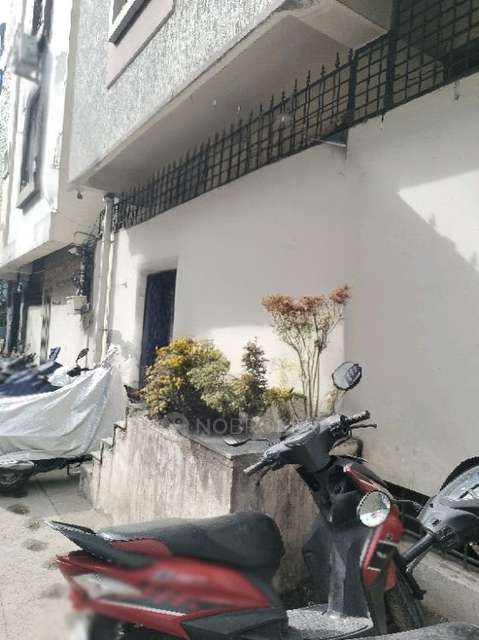 PG for Girls in Kondapur