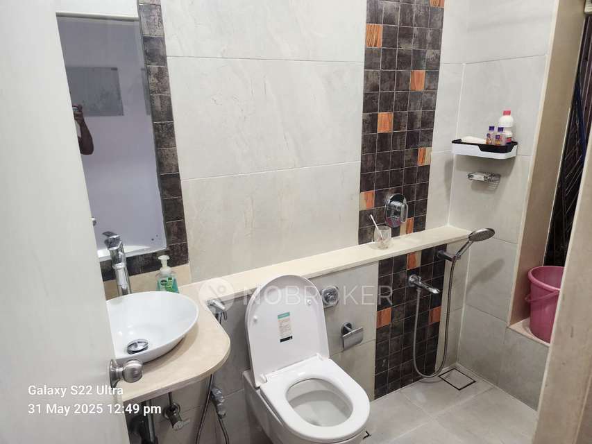 3 BHK Flat In Raheja Acropolis 2 For Sale  In Chembur