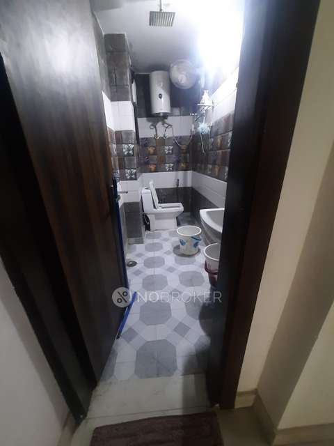 3 BHK Flat In Swastik Apartment, Rama Park For Sale  In Dwarka Mor