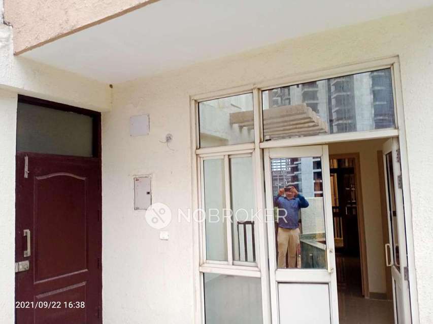 3 BHK Flat In Supertech Oxford Square For Sale  In Sector-16b