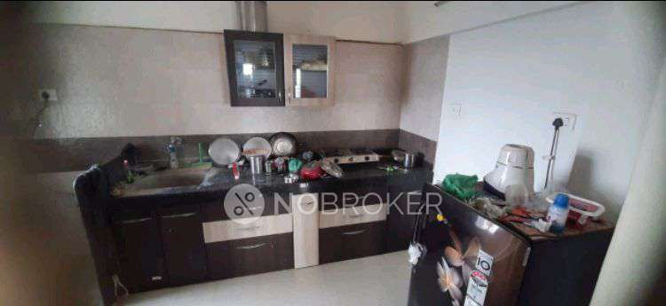 Single Room for Female In 2 BHK  In Ikon Four Avenues In Loni Kalbhor