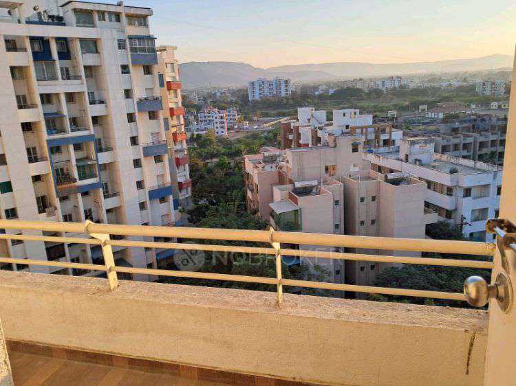 Single Room for Female In 2 BHK  In Ikon Four Avenues In Loni Kalbhor