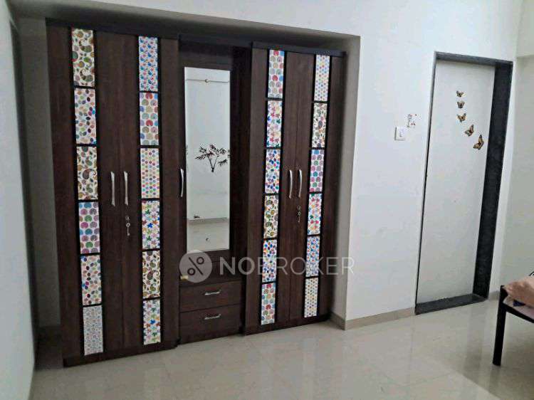 Single Room for Female In 2 BHK  In Ikon Four Avenues In Loni Kalbhor