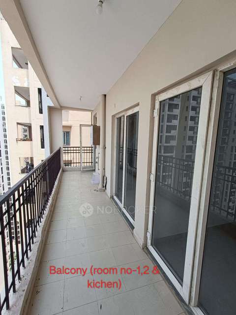 3 BHK Flat In Ajnara Le Garden For Sale  In Sector 16