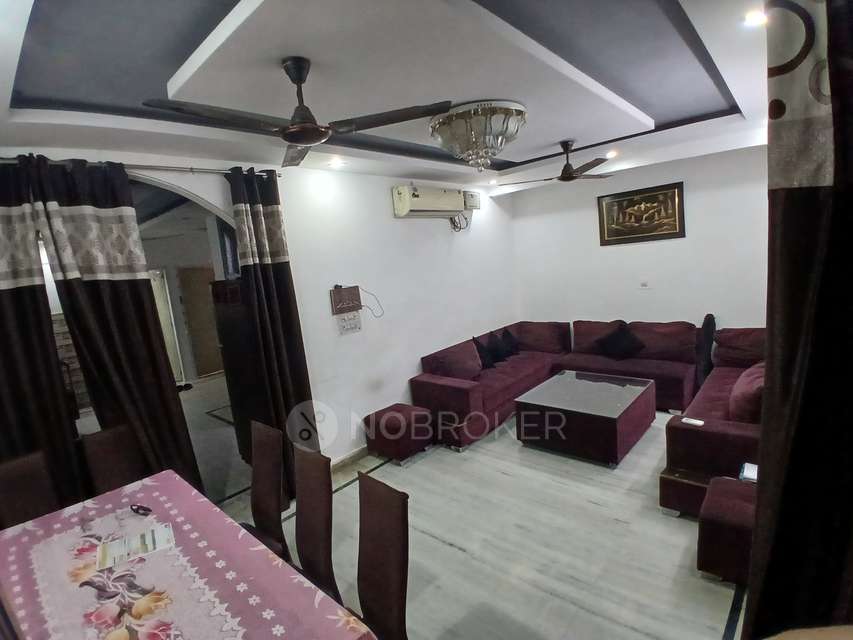 3 BHK Flat In A 44 Harinagar 1st Floor For Sale  In Hari Nagar