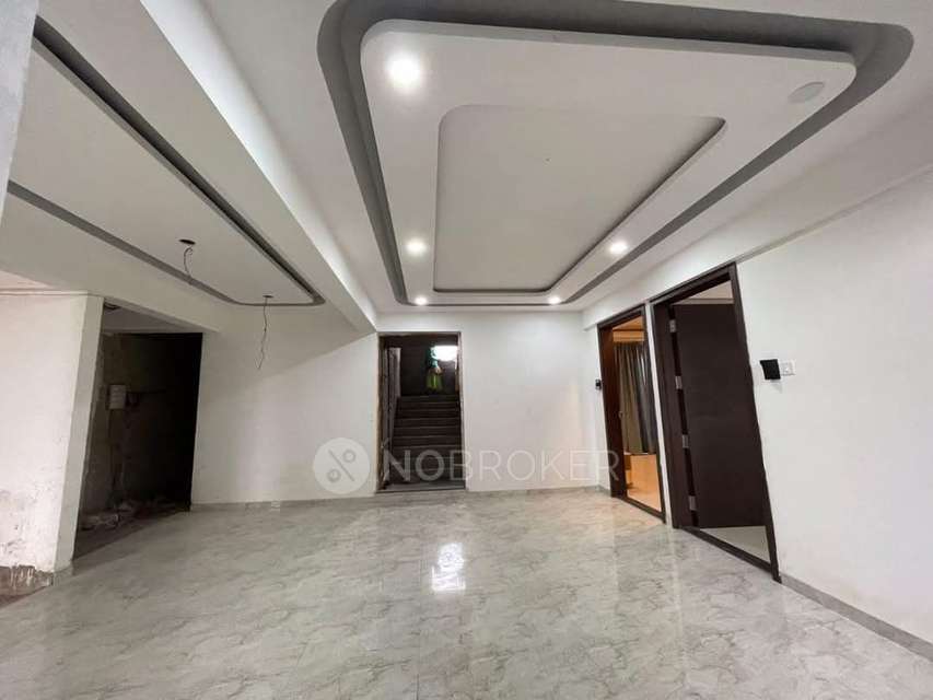 Shared Room for Female In 2 BHK  In Shubh Evan C1 In Keshav Nagar