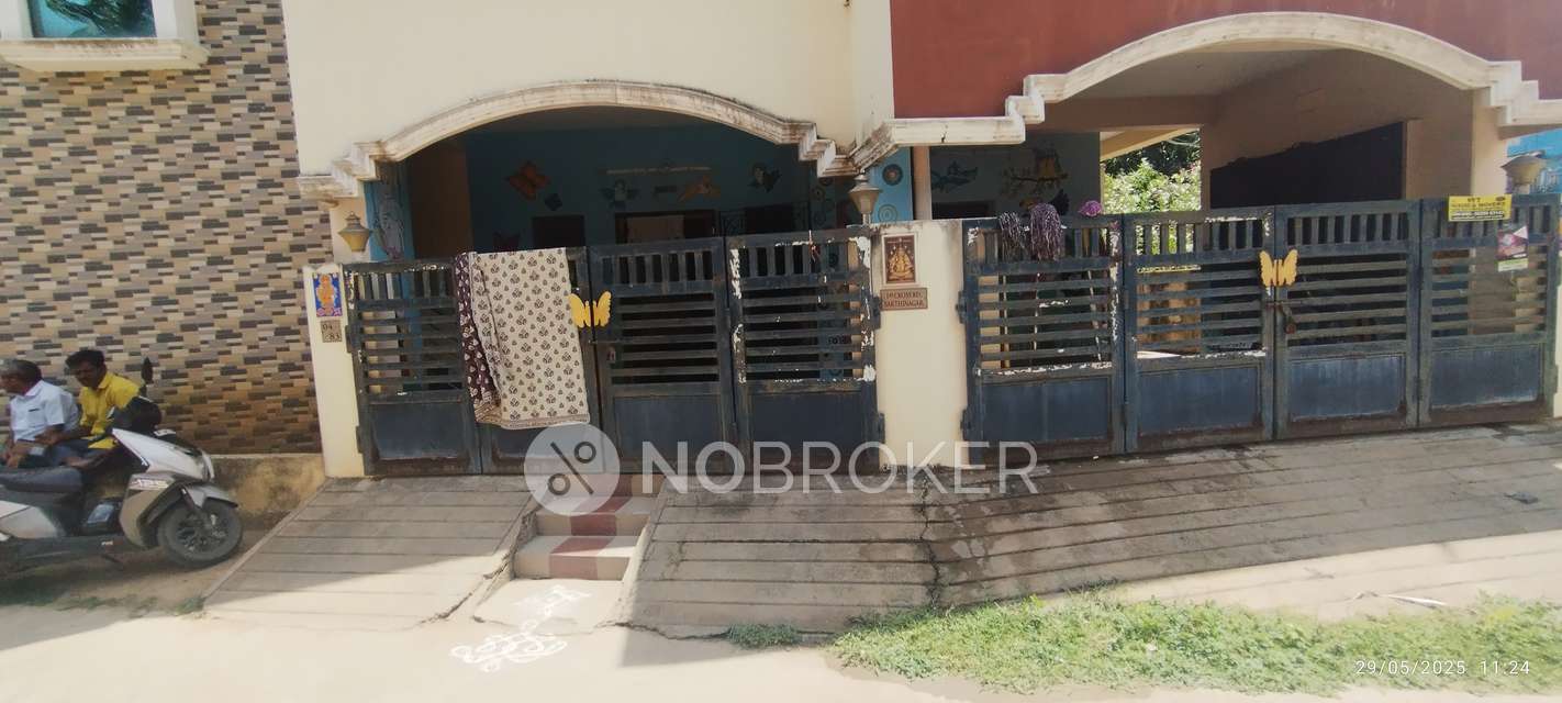 4+ BHK House For Sale  In Mudichur