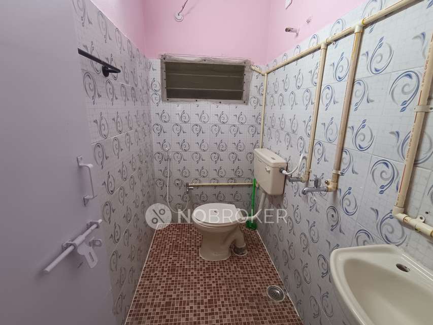 2 BHK Flat In Pattapu Enclave,mehdipatnam For Sale  In Masab Tank