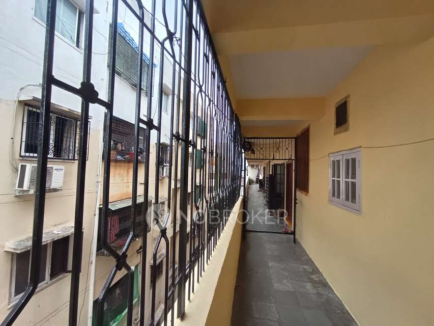 2 BHK Flat In Pattapu Enclave,mehdipatnam For Sale  In Masab Tank