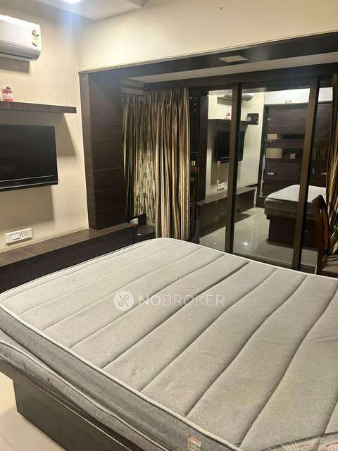 3 BHK Flat In Universal Garden, Jogeshwari West For Sale  In Jogeshwari West