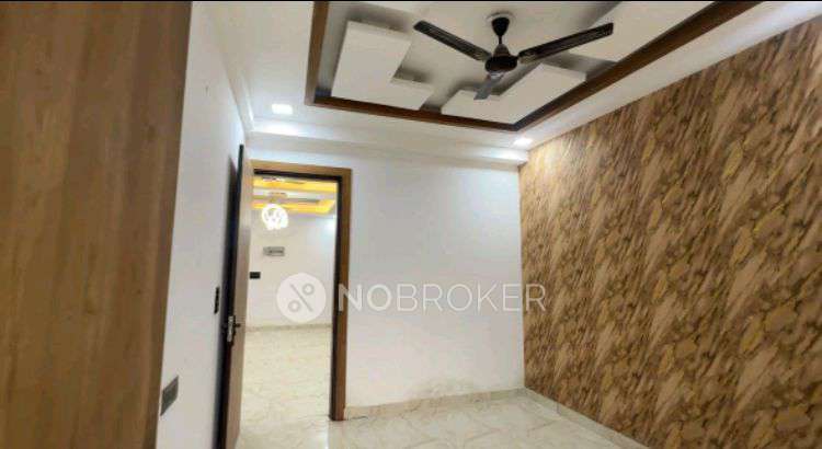 2 BHK Flat In Lucky Palm Valley For Sale  In Bisrakh Jalalpur