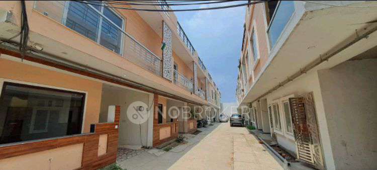 Plot For Sale  In Builder Noida Extension Sec 1