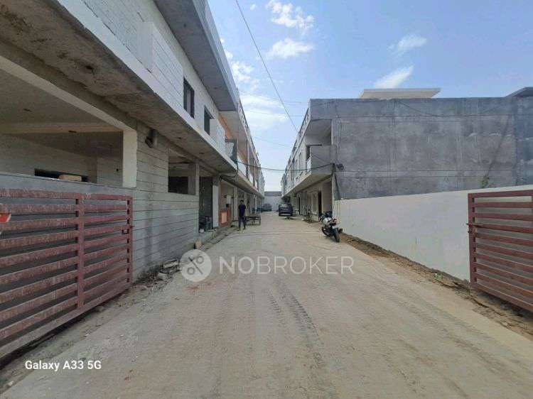 Plot For Sale  In Builder Noida Extension Sec 1