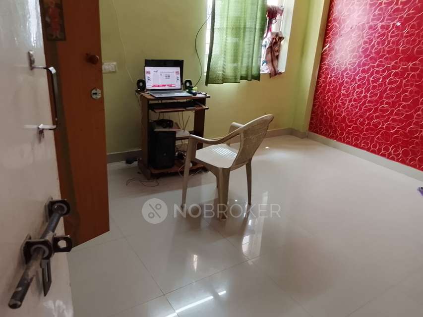 2 BHK Flat In Bhavya&#39;s Lig For Sale  In Kukatpally