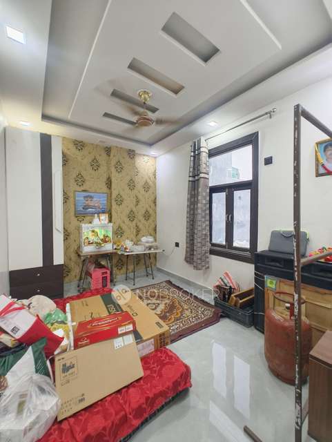 2 BHK Flat In Rwa Vani Vihar For Sale  In Uttam Nagar, Delhi