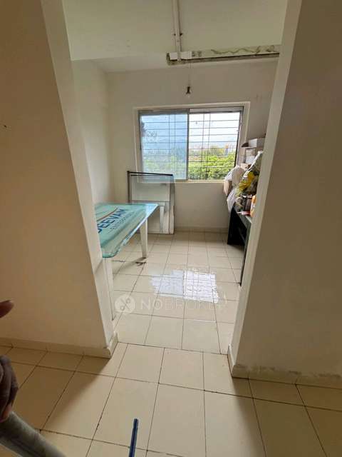 1 BHK Flat In Kaveri Apartment For Sale  In Khadi Machine Chowk