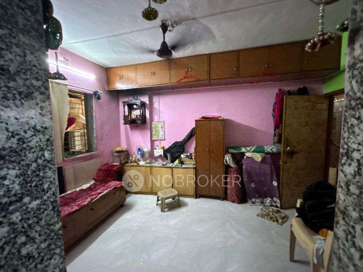 1 RK Flat In Shri Hari Vijay Building For Sale  In Andheri West