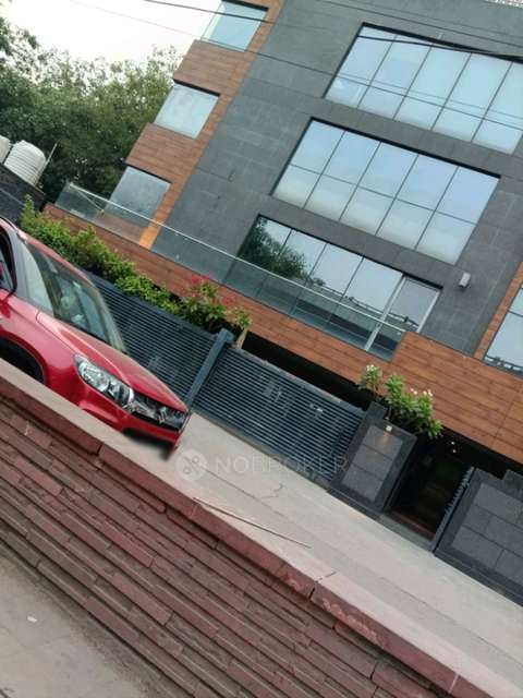 Shop in Lajpat Nagar , Delhi for Rent 