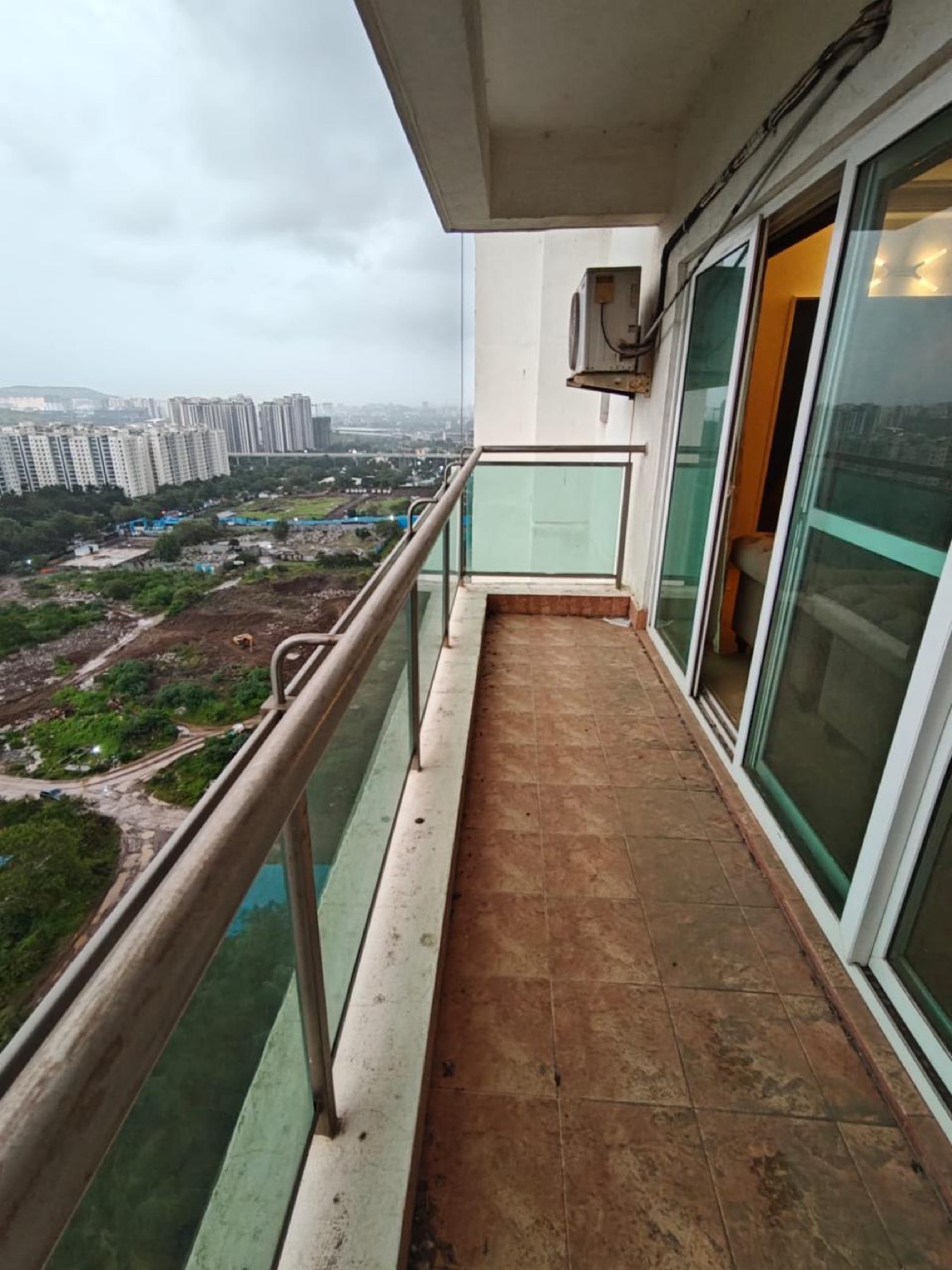 Megapolis Sangria Towers