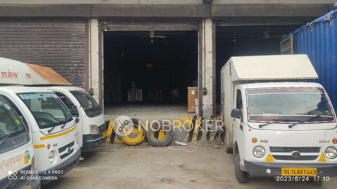 Godown/Warehouse in Dwarka, Delhi for sale 
