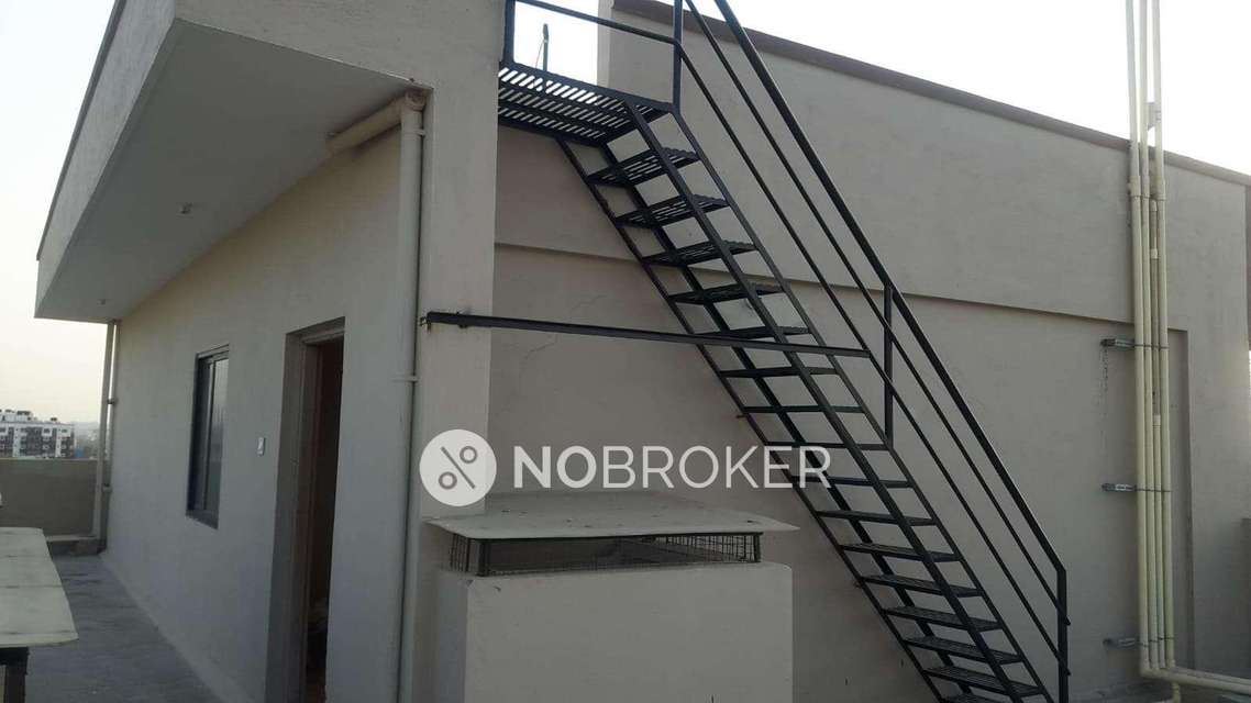 4+ BHK Flat In Standalone Building  For Sale  In Vidyaranyapura
