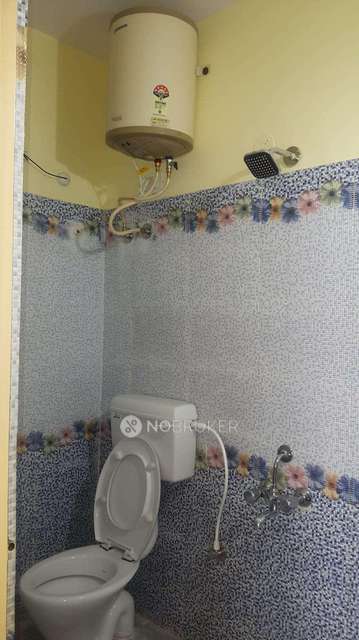 4+ BHK Flat In Standalone Building  For Sale  In Vidyaranyapura