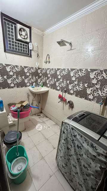 2 BHK Flat In Apartment For Sale  In Bengali Colony Rd