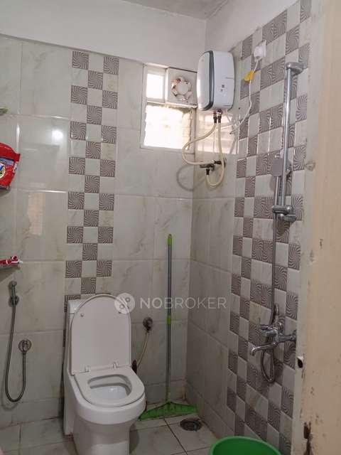 3 BHK Flat In Mc Sarovar For Sale  In K R Puram