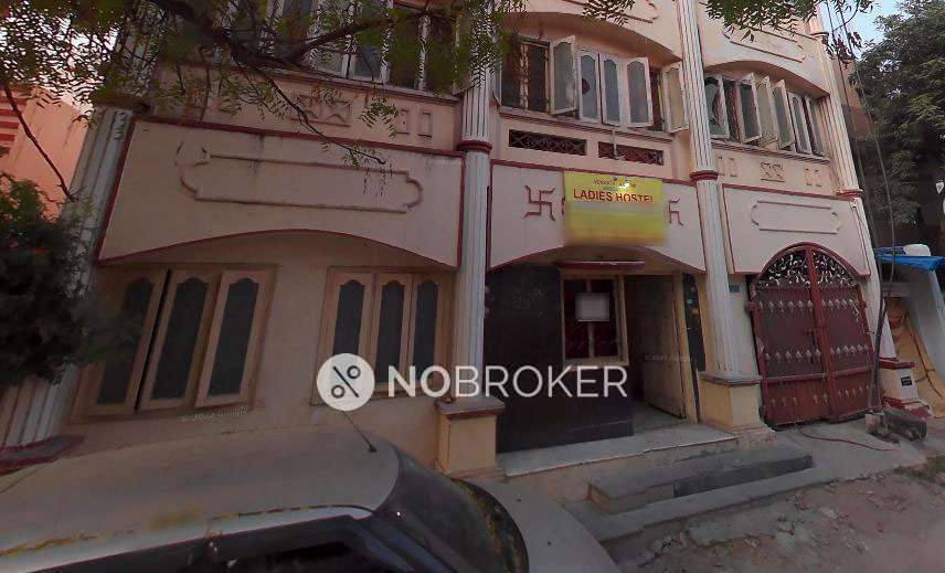 PG for Girls in Ramgopalpet 