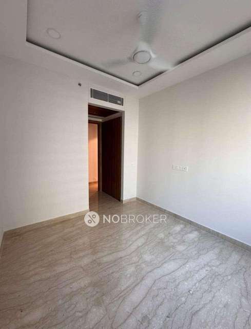 2 BHK Flat In Ambience Creacions For Sale  In Sector 22 A