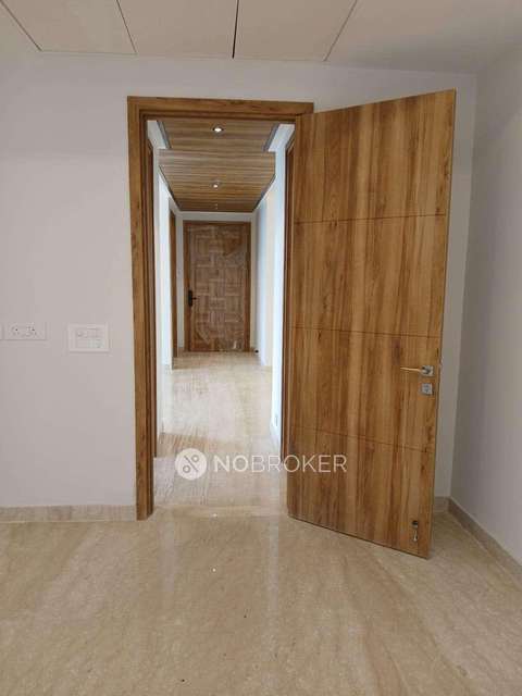 2 BHK Flat In Ambience Creacions For Sale  In Sector 22 A