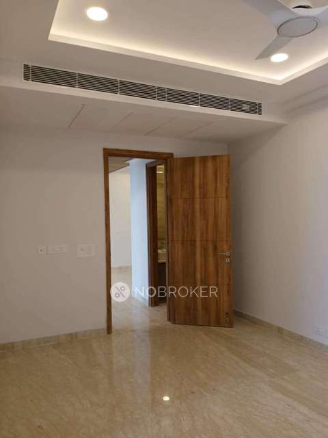 2 BHK Flat In Ambience Creacions For Sale  In Sector 22 A