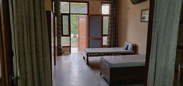 PG for Boys in Utsav Pg, C-132, Near Ultrasound Dimensions, Block C, Sector 61, Noida, Uttar Pradesh 201307, India