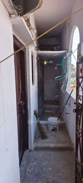 1 BHK House For Sale  In Borabanda