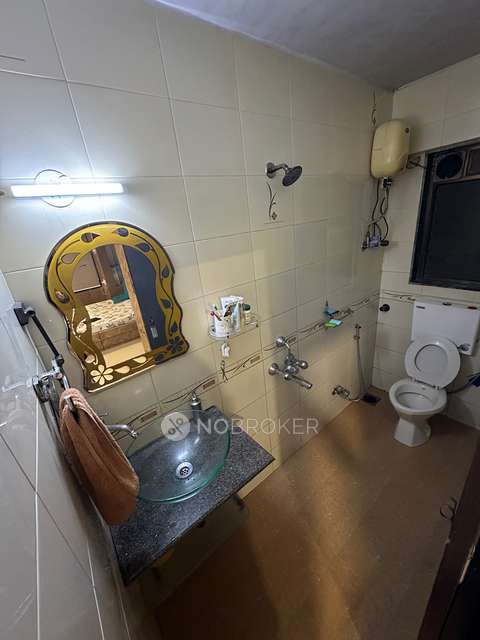 2 BHK Flat In Charkop Sai Vihar Chs Ltd For Sale  In Kandivali West